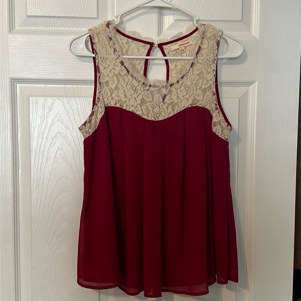 Flowy sleeveless blouse
